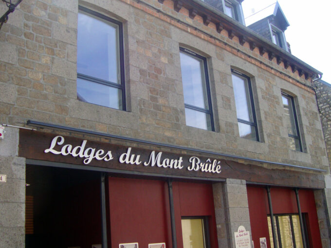 Lodges du Mont Brulé - Lilas - JULIEN Nadine